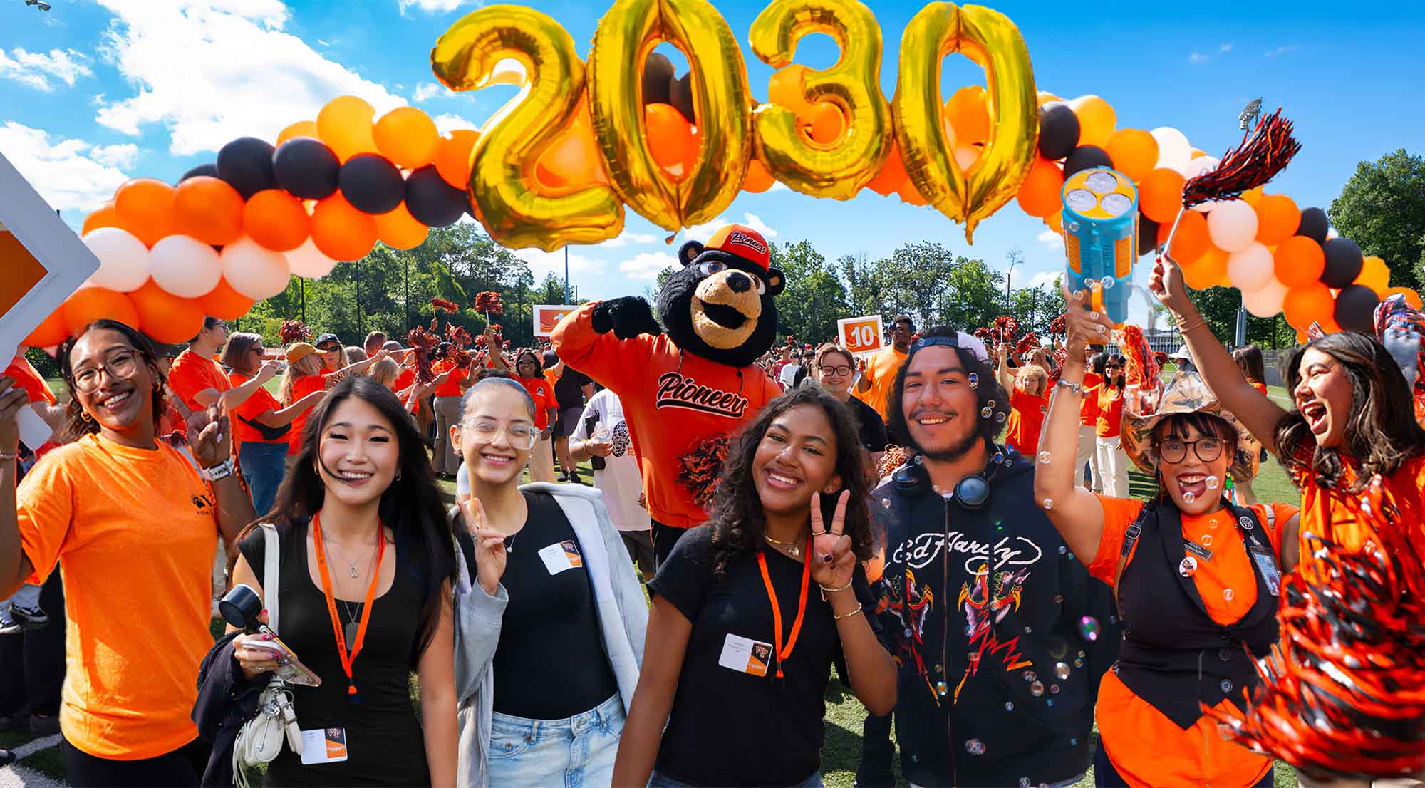 Pio with Students at Welcome Day Fall 2026